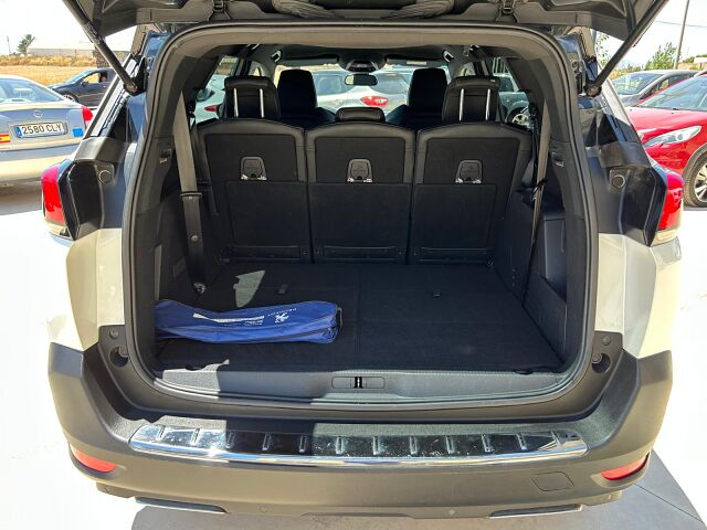 PEUGEOT 5008 GT LINE 1.5 BLUE HDI AUTO SPANISH LHD IN SPAIN 80K 7 SEATS SUPERB 2019